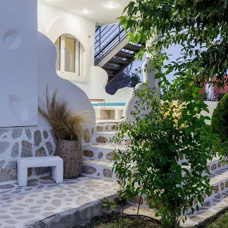 Guest house Newly Built Season