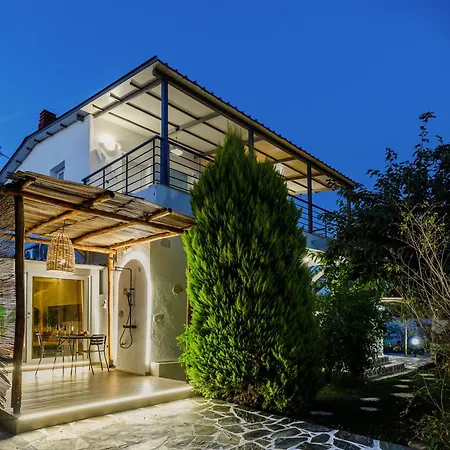 Guest house Newly Built Season *