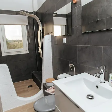 Newly Built Season 게스트하우스 Nea Silata