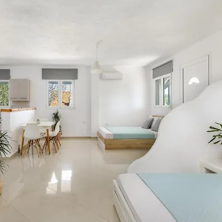 Newly Built Season 게스트하우스 4*