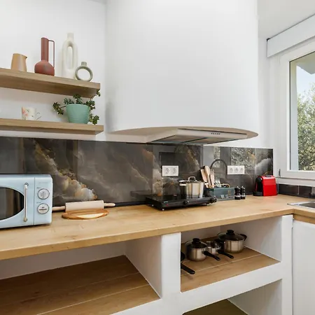 게스트하우스 Newly Built Season Nea Silata